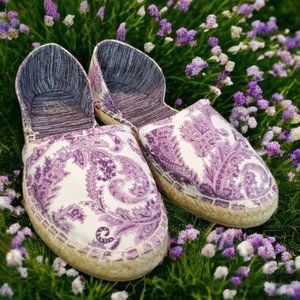 Muk Luks Espedrilles Purple Paisley - Size 7